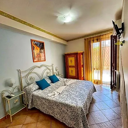 Epos Bed & Breakfast 4*