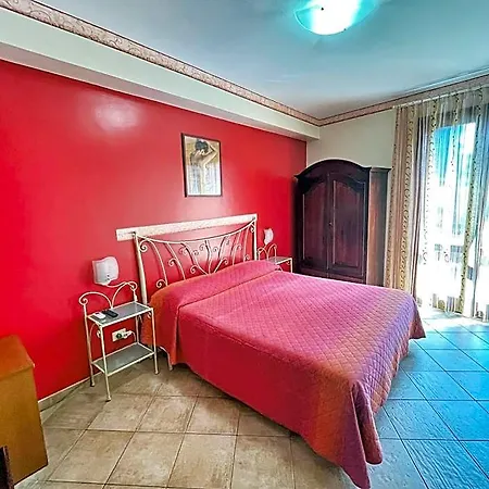 Bed & Breakfast Epos 4*